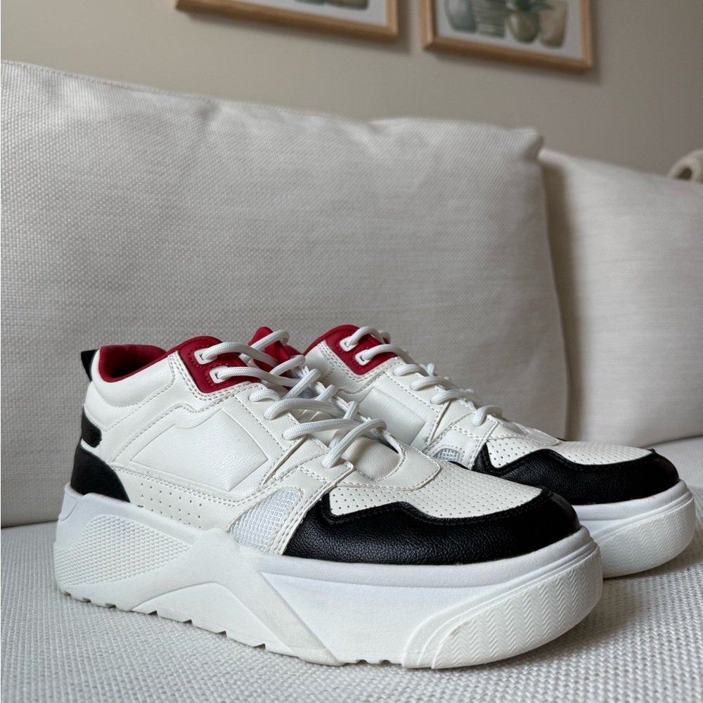 Zara Women's Sneakers - White, Black, and Red